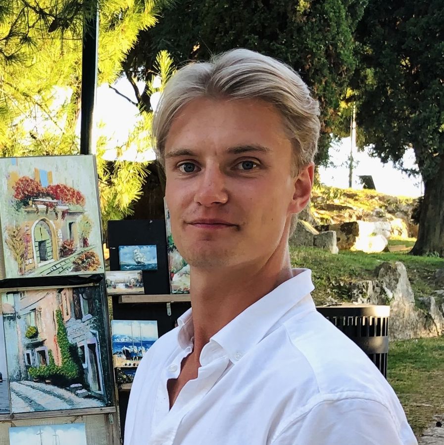 Adrian Sellstad
