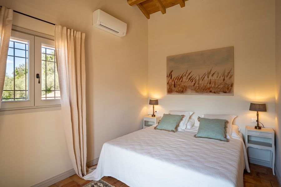 Villa Apricus — Soverom og bad 1