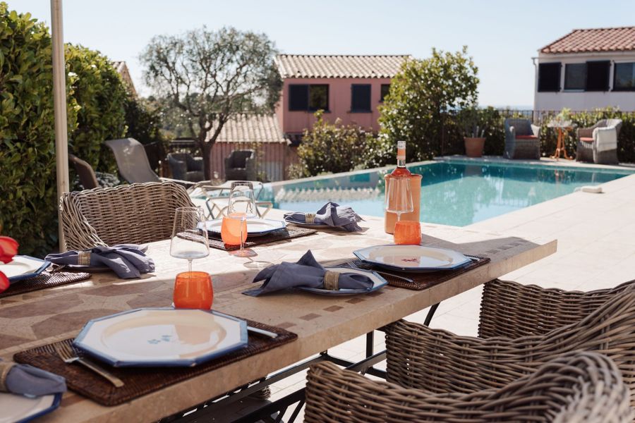 Villa Val d'Azur — Spiseplass 6