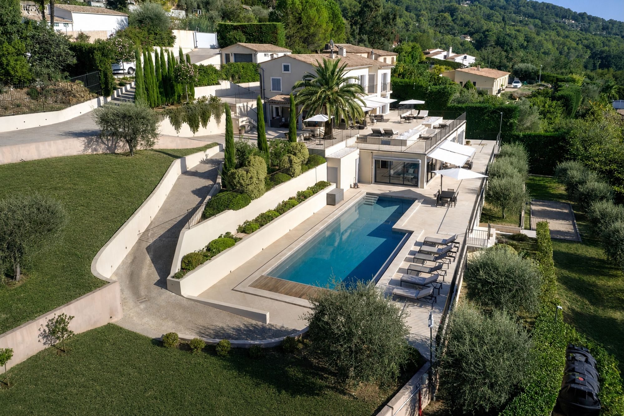 Villa Castellaras — dag