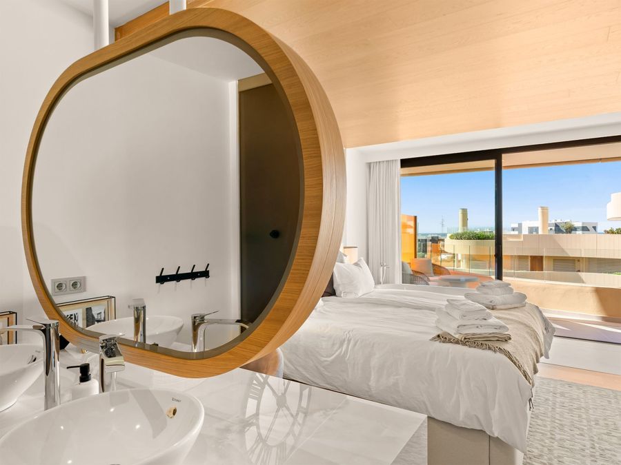 Sky Villa — Soverom og bad 4